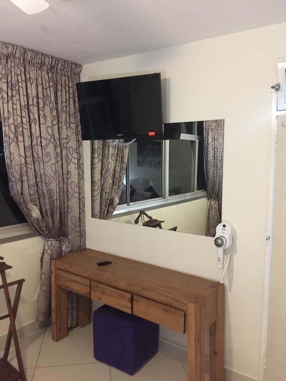 South Coast Beachfront Holiday Apartments 아만짐토티 외부 사진
