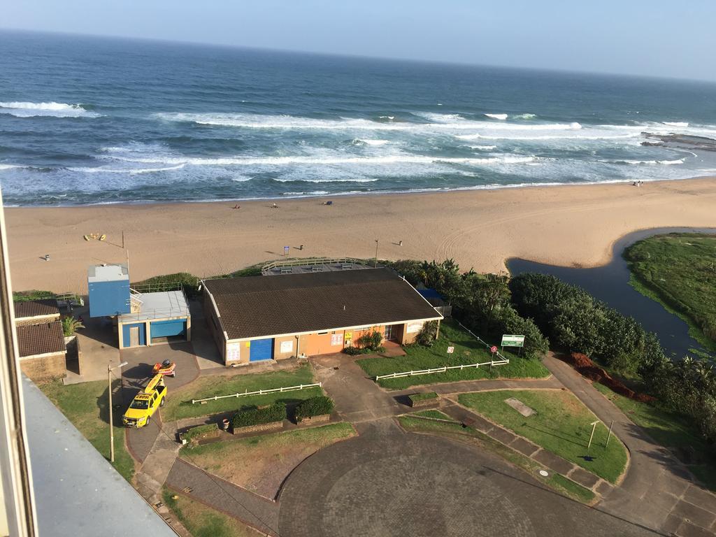 South Coast Beachfront Holiday Apartments 아만짐토티 외부 사진