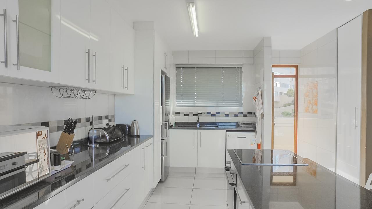 South Coast Beachfront Holiday Apartments 아만짐토티 외부 사진
