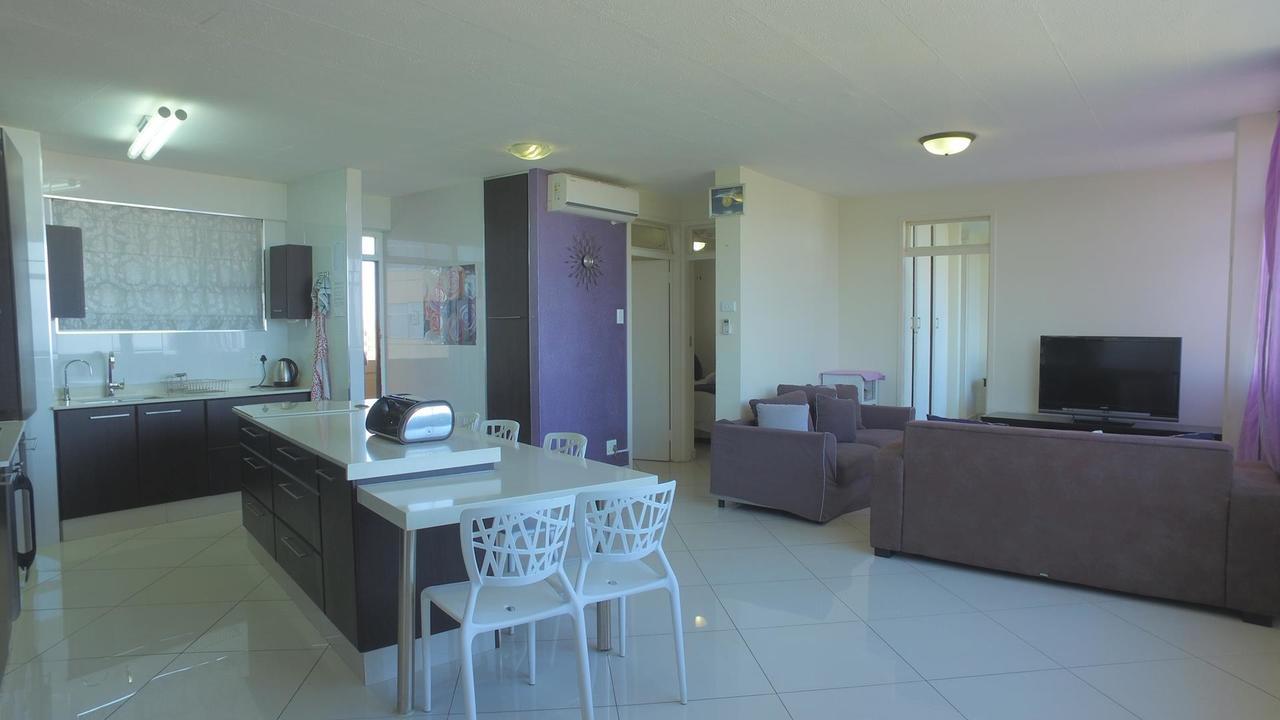 South Coast Beachfront Holiday Apartments 아만짐토티 외부 사진