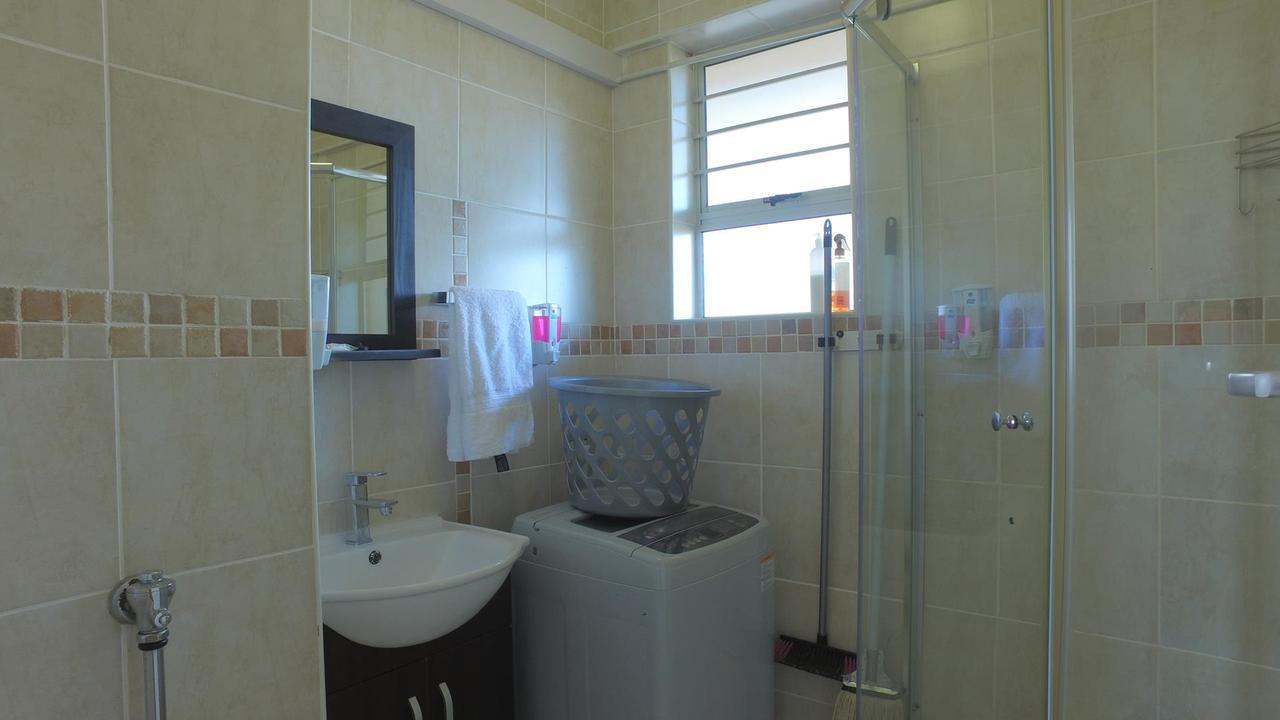 South Coast Beachfront Holiday Apartments 아만짐토티 외부 사진